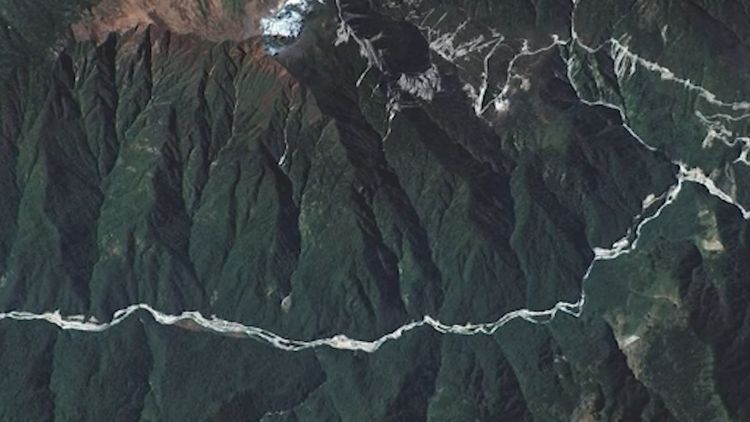 Spotting Great Wall from space IS possible