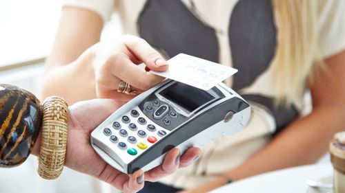 Contactless credit cards have been been blamed for an increase of theft in South Australia. (AAP)