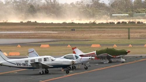 Les résidents vivant près de l'aéroport Jandakot de Perth ont été avertis que leur eau est contaminée par un produit chimique toxique de lutte contre les incendies.