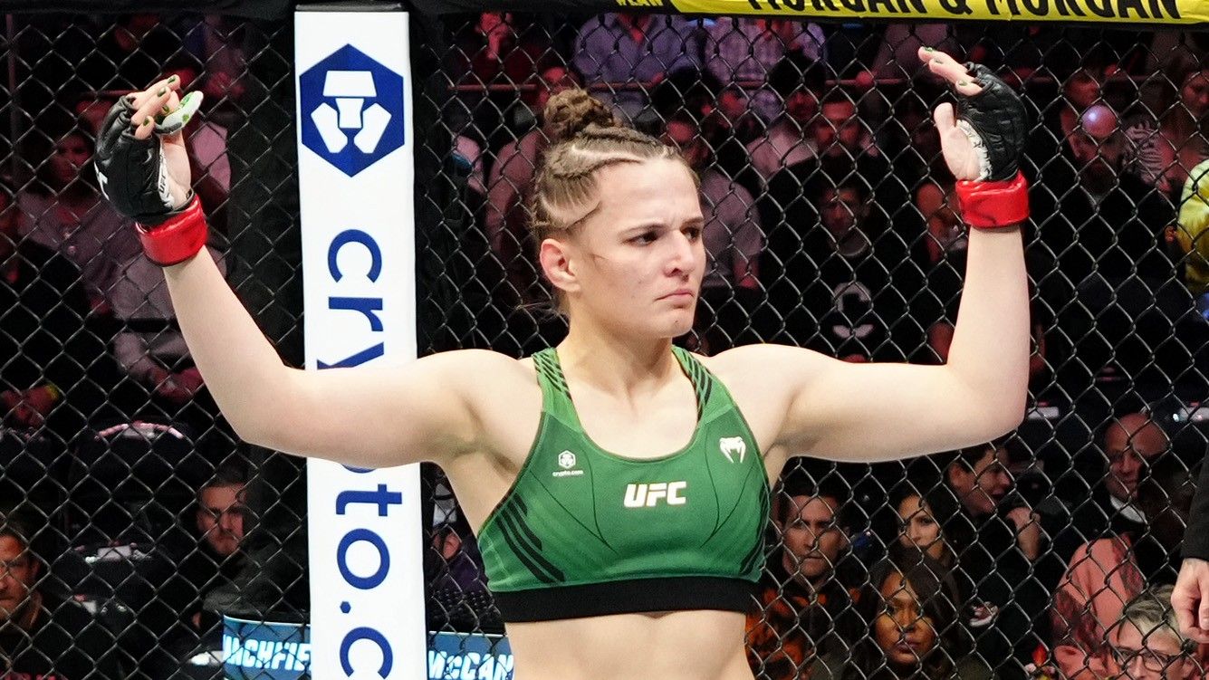 UFC 281 LIVE: Erin Blanchfield destroys cult hero Molly McCann; Israel Adesanya prepares for title defence against Alex Pereira - Wide World of Sports