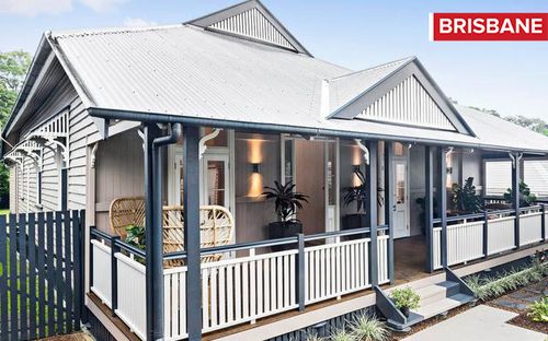 BRISBANE: 5 bedroom home up for auction at Ashgrove on Super Saturday. (SUPPLIED)