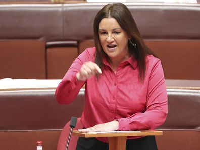 Senator Jacqui Lambie has blasted a One Nation bill on  vaccination that likens mandates to discrimination. 