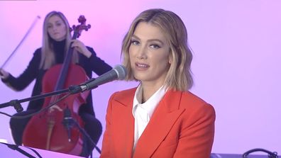 Delta Goodrem performs Paralyzed