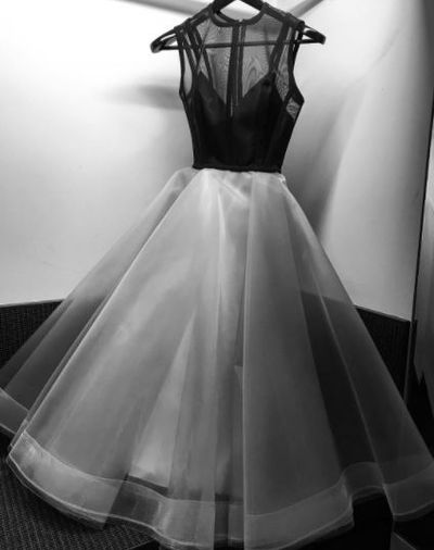 We're yet to see everybody's favourite Jennifer Hawkins but here's a look at the heavenly gown she'll be wearing. She's pretty excited too. "I can&rsquo;t wait to wear this incredible dress! Blows my
mind," she posted. That incredible dress - Alex Perry.