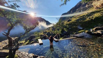 Victoria Luck TikTok infinity pool