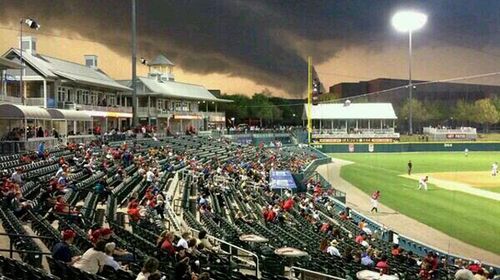 Blasé baseball fans ignore oncoming tornado