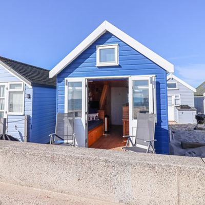 Beach hut in Dorset could be yours for $791k but it lacks a key feature