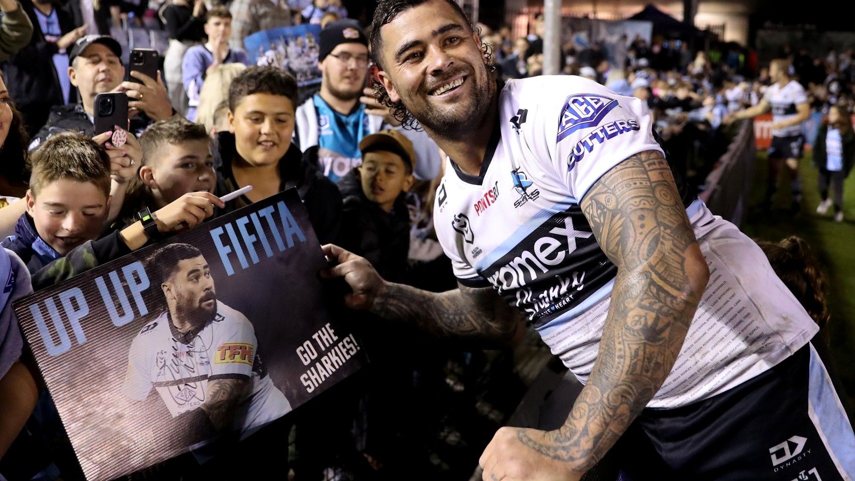 Andrew Fifita of the Sharks takes part in a lap of honour at full time during the round 24 NRL match between the Cronulla Sharks and the Canterbury Bulldogs at PointsBet Stadium