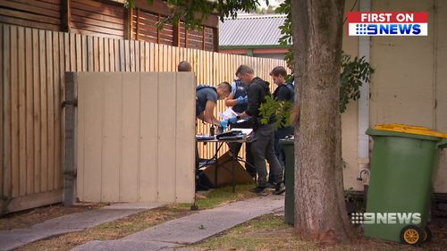 Police swooped on the Reservoir property this morning.