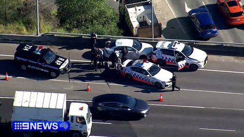 Sono stati rivelati ulteriori dettagli su tre giovani sorpresi alla guida in un presunto 