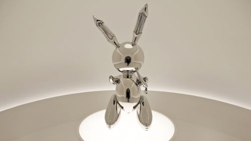 190516 Jeff Koons Rabbit sculpture US art auction record News World
