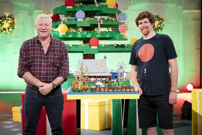 Scott Cam and Jay's Aussie Bush Christmas build