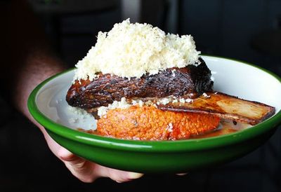 <a href="http://kitchen.nine.com.au/2016/05/20/10/54/sth-centrals-12hour-short-rib-of-beef" target="_top">Sth Central's 12-hour short rib of beef</a>