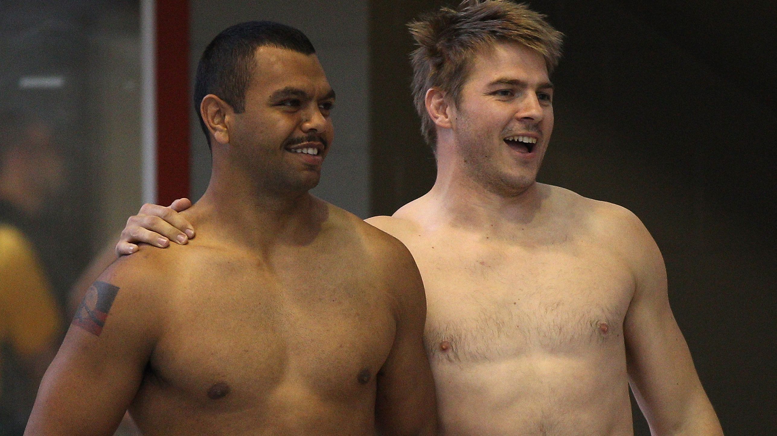 Kurtley Beale and Drew Mitchell at a 2011 Rugby World Cup recovery session.