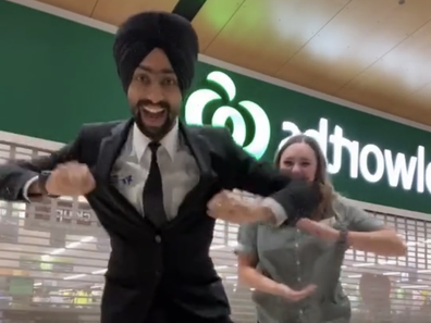 Woolworths worker and Sikh security guard dance during pandemic on TikTok