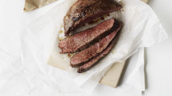 Pan-fried skirt steak with red wine butter and fat chips