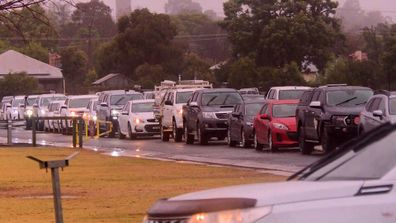 Long testing lines in Dubbo after NSW Health issues alerts for COVID-19 exposure sites