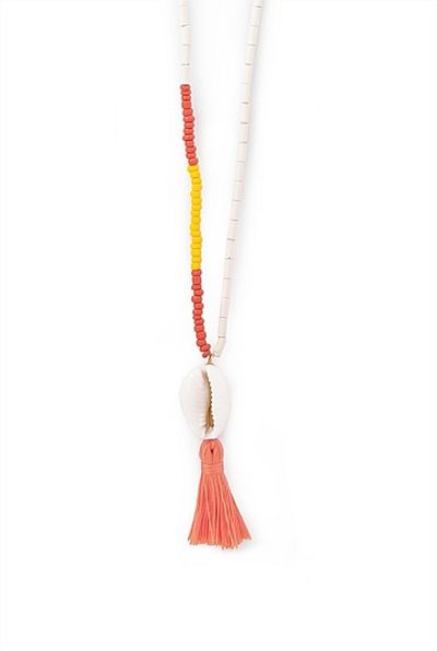<a href="http://www.countryroad.com.au/shop/woman/jewellery/necklaces/tassel-shell-necklace-60186749-677" target="_blank">Necklace, $49.95, Country Road</a>