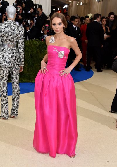 Lily Rose Depp in Chanel at the 2017 Met Gala,&nbsp;Rei Kawakubo/Comme des Garcons: Art Of The In-Between