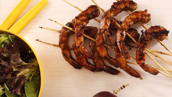 Moroccan glazed barbecue prawns