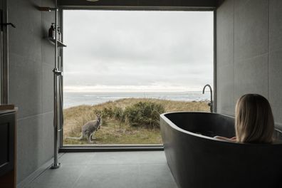Kittawa Lodge Tasmania bathtub resort