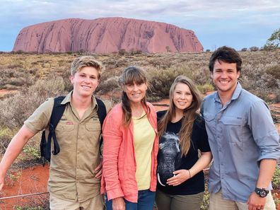 Robert Irwin, Chandler Powell, Bindi Irwin, Terri Irwin