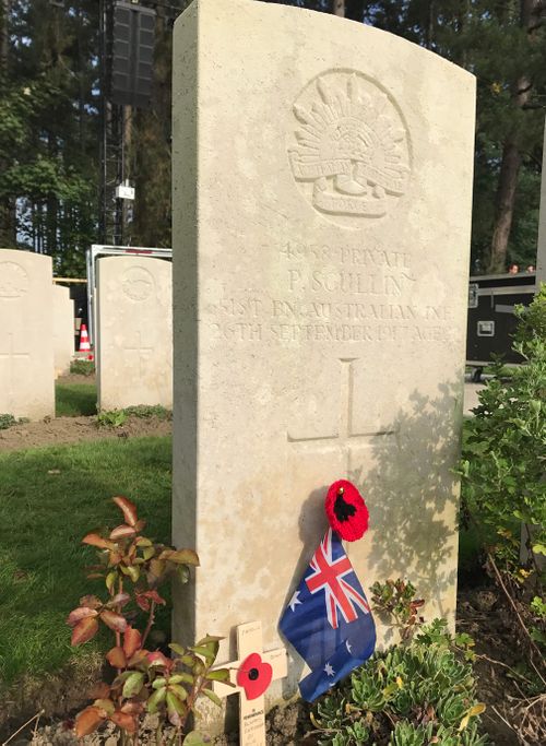 Private Patrick Scullin's grave at Polygon Wood. (Michael Best/9NEWS)