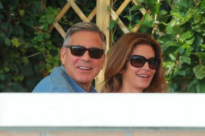 The morning of the wedding! <br/><br/>While Amal was busy prepared for the star-studded nuptials, George enjoyed an al fresco breakfast outside the Belmond Hotel Cipriani with best man Randy Herber and his supermodel wife Cindy Crawford. <br/>