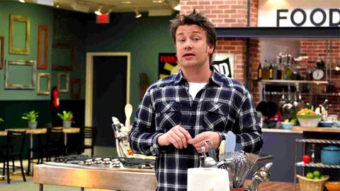 American schoolkids hate Jamie Oliver's healthy menu, prefer junk food