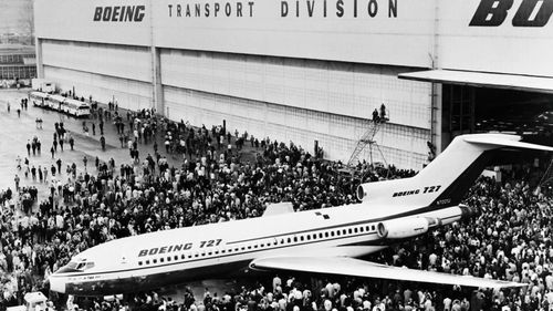 Air travelers will no longer be able to enjoy the Boeing 727's distinctive design after the jet made its last commercial passenger flight.