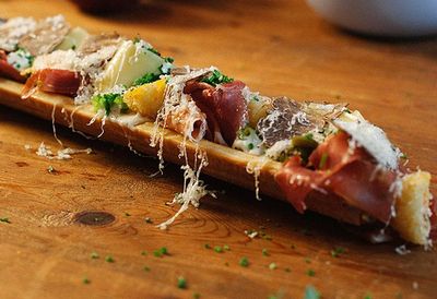 Recipe:&nbsp;<a href="http://kitchen.nine.com.au/2016/05/05/09/56/jarlsberg-mac-and-cheese-sandwish" target="_top">Jarlsberg mac and cheese 'sandwish'<br />
</a>