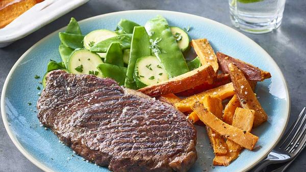 Steak and vegetables 