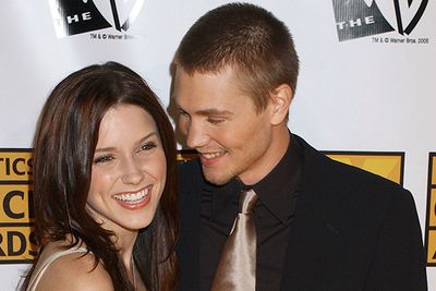 They looked every part the perfect couple on and off screen for <i>One Tree Hill</i>, but Chad Michael Murray and Sophia Bush were just two kids who should have listened to the old adage: Don't get your honey where you make your money. <br/><br/>After just five short months of marriage, Bush filed for divorce amid speculation that Murray was cheating with Paris Hilton. Problem solved? Not even close &mdash; the two actors had to remain working together for almost five years following the split. Awkies … <br/>