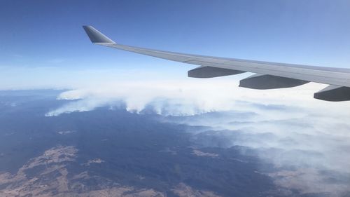 The Gospers Mountains fire from above.