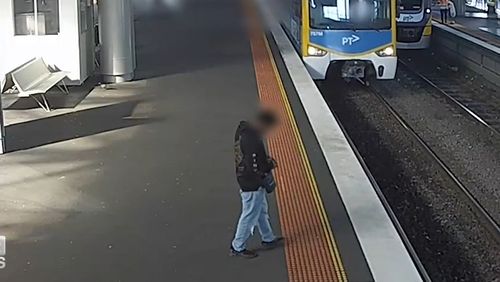 Hundreds of Melbourne commuters are tripping and falling near trains because they're glued to their mobile phones. 