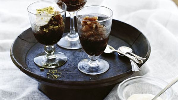 Coffee and cardamom granita with cream