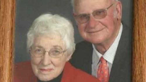 Elderly couple married for 62 years die minutes apart