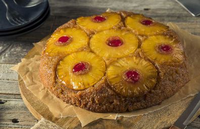 Pineapple upside down cake