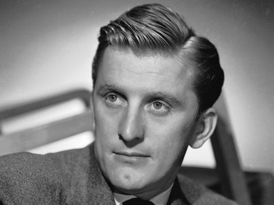 Kirk Douglas, throwback, 1945