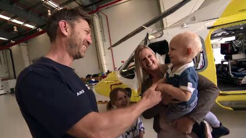 William and his mum Briana meet pilot Andrew Bavage. Picture: 9NEWS