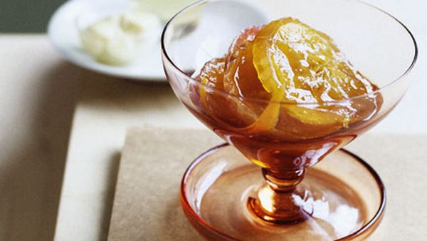 Glazed apples with Calvados crème fraîche