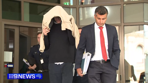 Connor Mathiasson, 24, se declarou culpado de dirigir culposo, causando a morte da Sra. Hodder e causando ferimentos graves por negligência à Sra. Swords, enquanto enfrentava seus entes queridos em uma audiência pré-sentença na sexta-feira, 24 de outubro de 2025.