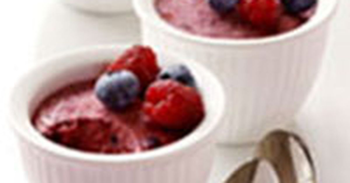 Iced frozen berry yoghurt - 9Kitchen