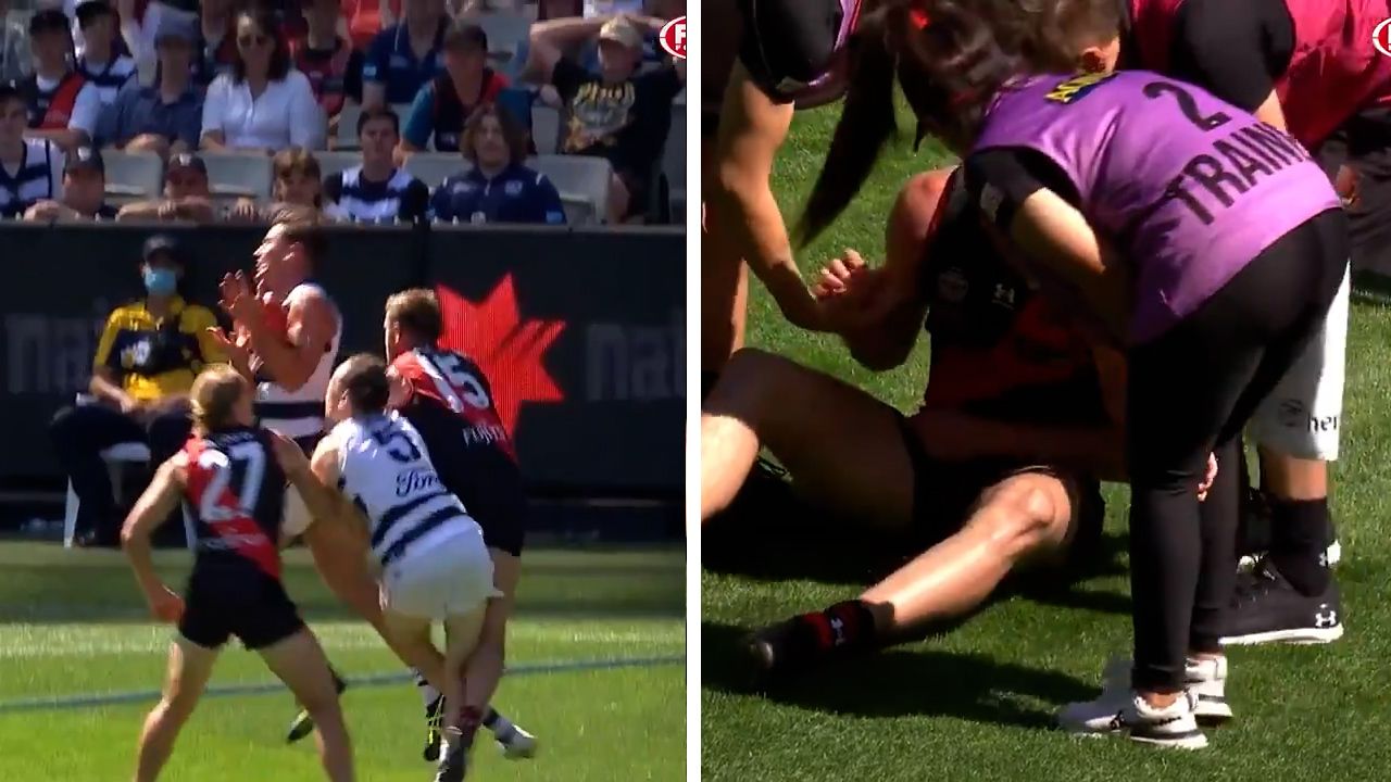 Geelong ace Jeremy Cameron suffers nasty injury in ugly collision