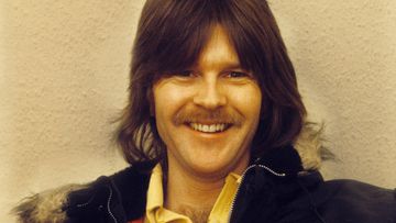 A portrait of Randy Meisner of The Eagles during an interview in London in 1973. (Photo by Gijsbert Hanekroot/Redferns)
