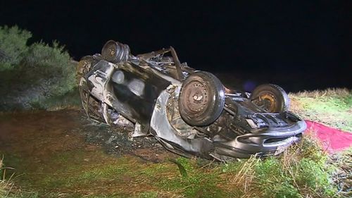A woman died and her passenger was seriously injured in the crash at Annadale. (9NEWS)