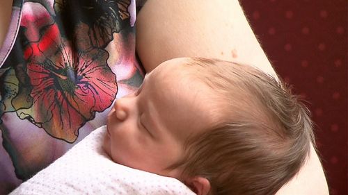 The World Health Organisation recommends delayed cord clamping to improve iron supply. Picture: 9NEWS