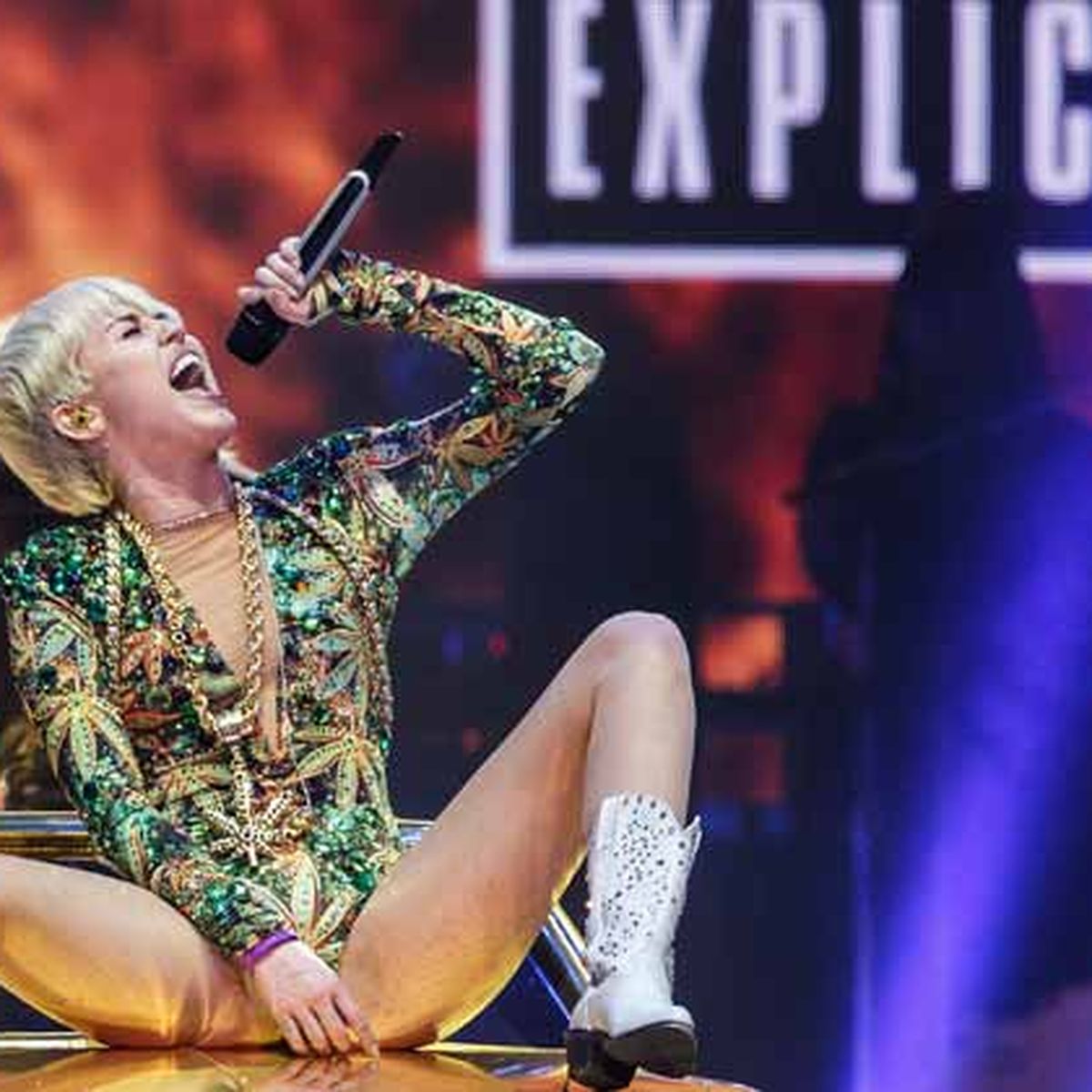 Miley Cyrus Movie - EXCLUSIVE: Calls for Miley Cyrus' X-Rated show to be pulled as fans try to  re-sell their tickets online! - 9Celebrity