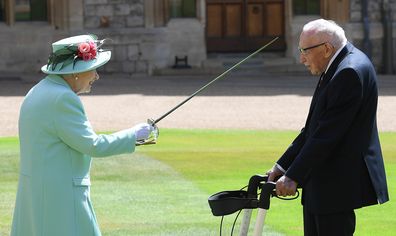 Queen Elizabeth and Captain Sir Thomas Moore 