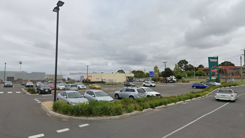 princes highway car park four men arrested 